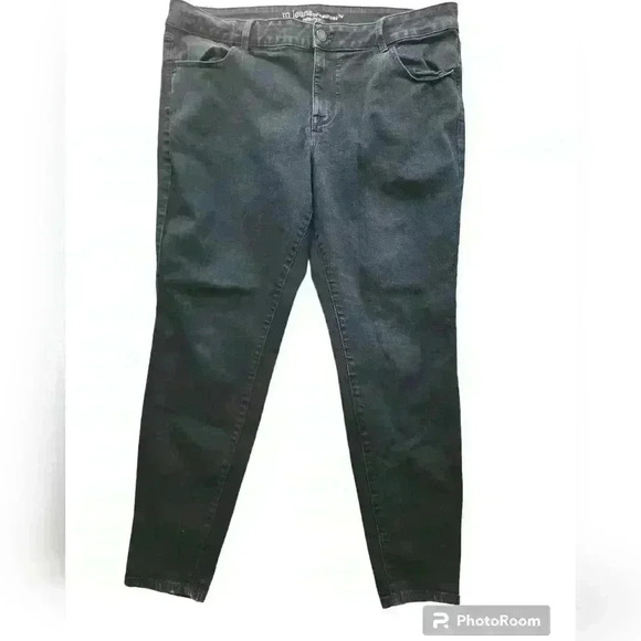 Plus Size m jeans by maurices™ Mid Fit Mid Rise Jegging sz 20W - Picture 1 of 3